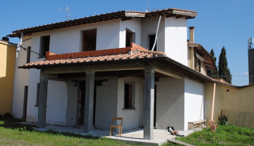 VENDESI PORZIONE DI ABITAZIONE FOIANO DELLA CHIANA