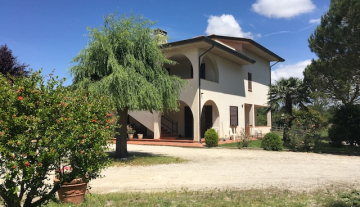 VENDESI VILLA CASTIGLIONE DEL LAGO